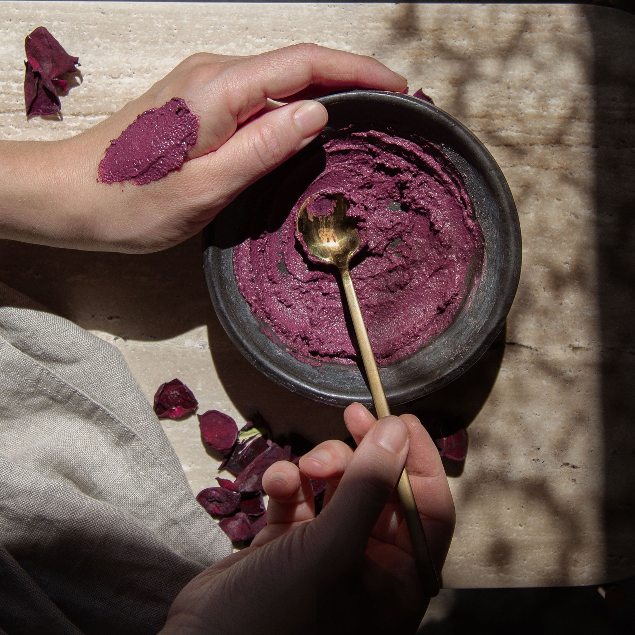 Glow – Rose + Acai Berry Clay Mask Mini