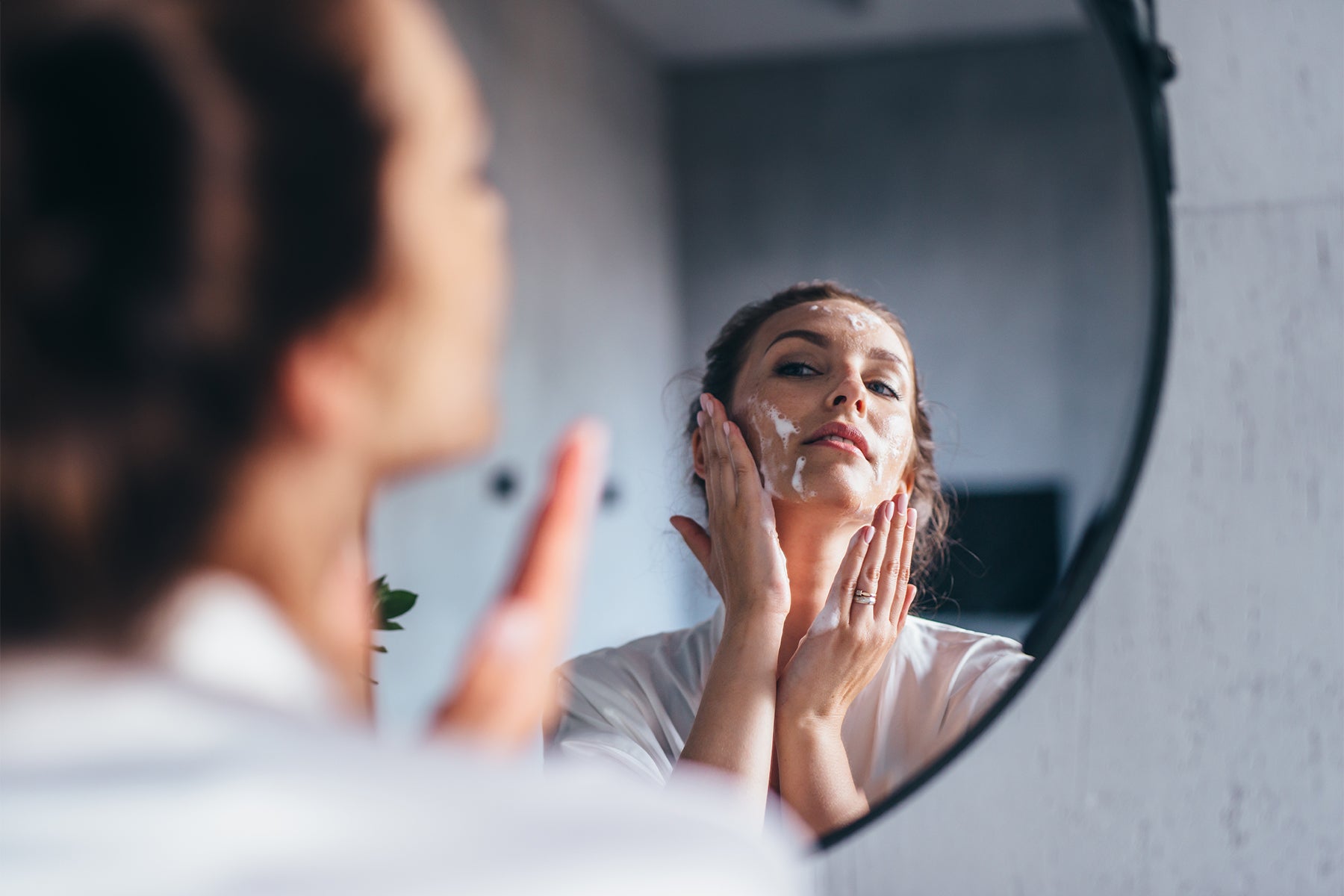 what is the best way to exfoliate your body